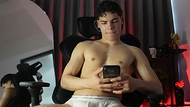 Max cortes1 online show from 02-22-26, 04:38