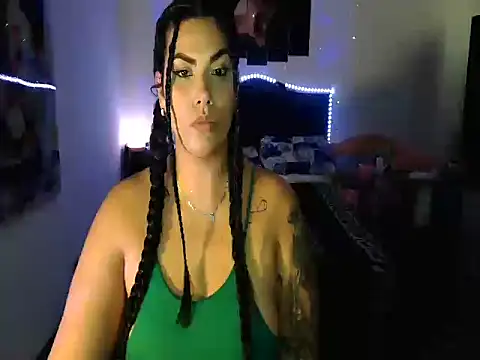 Snapshot of CarolinaRincon chatting on 09-18-25, 09:39 CarolinaRincon online show from 09-18-25, 09:39