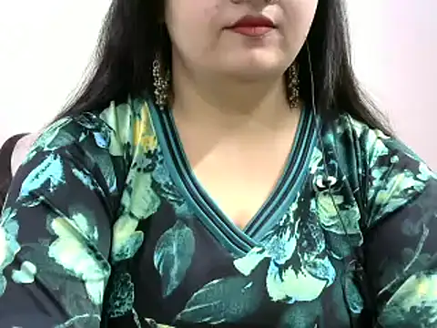 Snapshot of Shruti_139 chatting on 12-11-24, 06:42 Shruti 139 online show from 12-11-24, 06:42