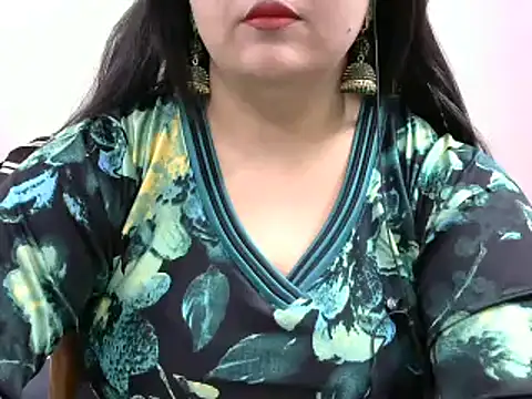 Snapshot of Shruti_139 chatting on 12-20-24, 07:17 Shruti 139 online show from 12-20-24, 07:17