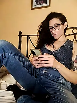 Snapshot of SofiaMori chatting on 02-01-26, 01:20 SofiaMori online show from 02-01-26, 01:20