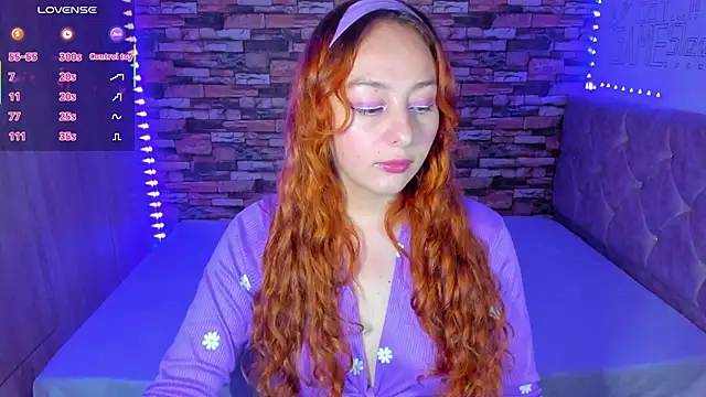 Snapshot of April_sommer1 chatting on 03-19-25, 01:21 April sommer1 online show from 03-19-25, 01:21