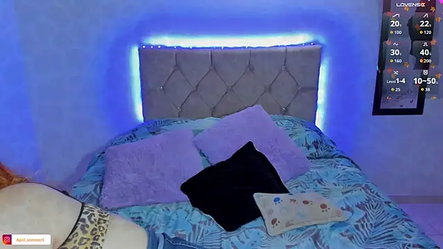 Snapshot of April_sommer1 chatting on 10-10-25, 09:41 April sommer1 online show from 10-10-25, 09:41