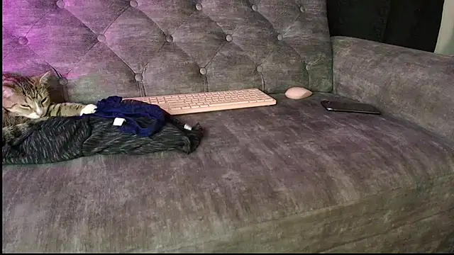 unu nai online show from 11-03-25, 01:19