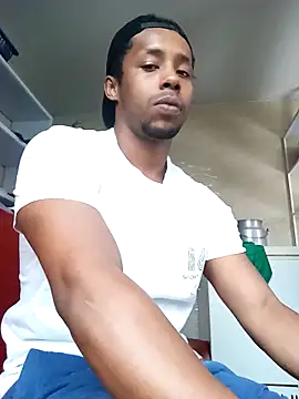 AlejoKhalifa  online show from 10-07-25, 09:12