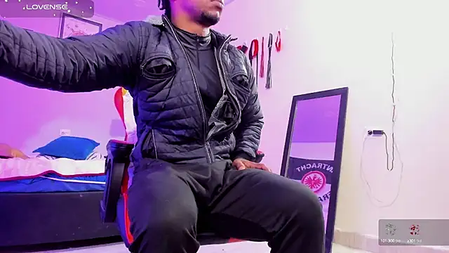 AlejoKhalifa  online show from 10-10-25, 09:19