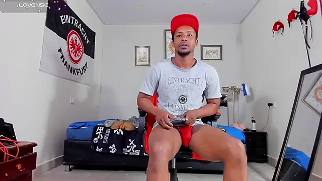 AlejoKhalifa  online show from 11-26-25, 10:27