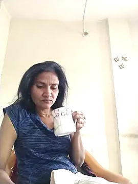 sunita6009 online show from 04-17-26, 06:27