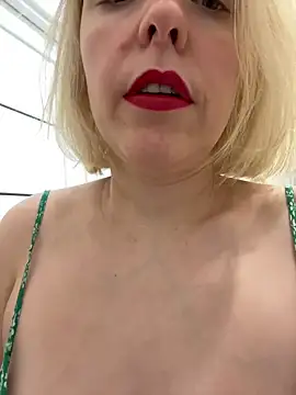 Yourdirtybitch online show from 02-12-26, 07:47