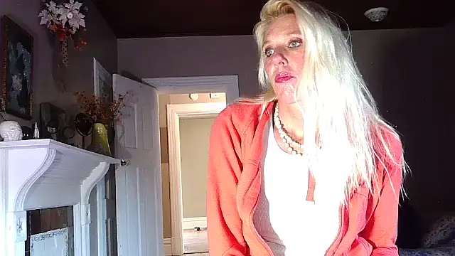 Glamazonx online show from 09-18-25, 01:24