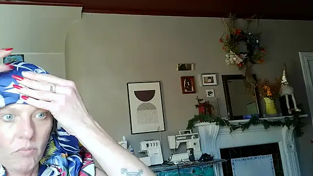 Glamazonx online show from 12-22-25, 08:50