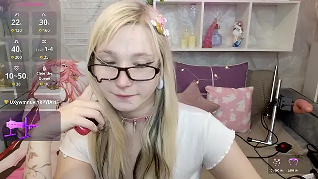 MeowkaKitty online show from 09-29-25, 01:44