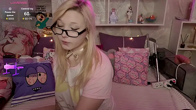 MeowkaKitty online show from 02-16-26, 02:40