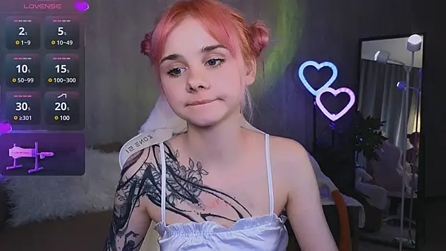 Britney Lynch online show from 03-22-25, 09:53