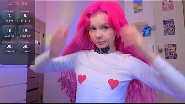 Britney Lynch online show from 10-10-25, 08:08