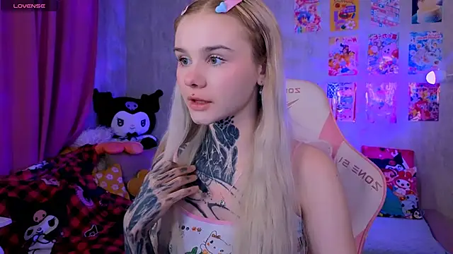 Britney Lynch online show from 02-22-26, 07:01