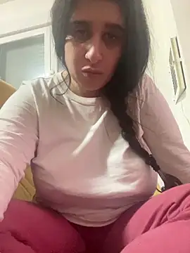 lylyacachonda online show from 12-20-25, 04:25