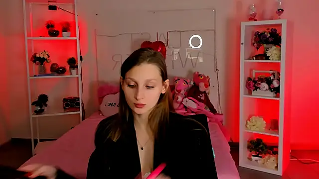 Snapshot of EllaHorton chatting on 02-27-25, 12:56 EllaHorton online show from 02-27-25, 12:56