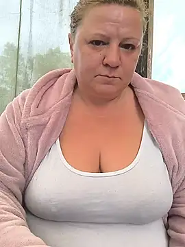 Snapshot of jusichka chatting on 05-31-26, 03:19 jusichka online show from 05-31-26, 03:19