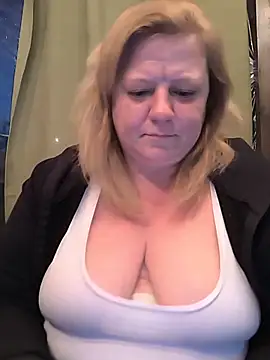 Snapshot of jusichka chatting on 06-04-26, 06:58 jusichka online show from 06-04-26, 06:58