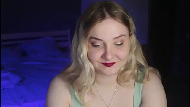 sensual girrrl online show from 06-23-26, 12:30