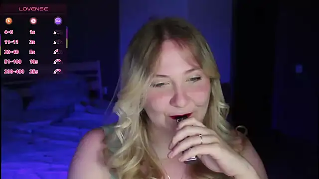 sensual girrrl online show from 07-06-26, 12:07