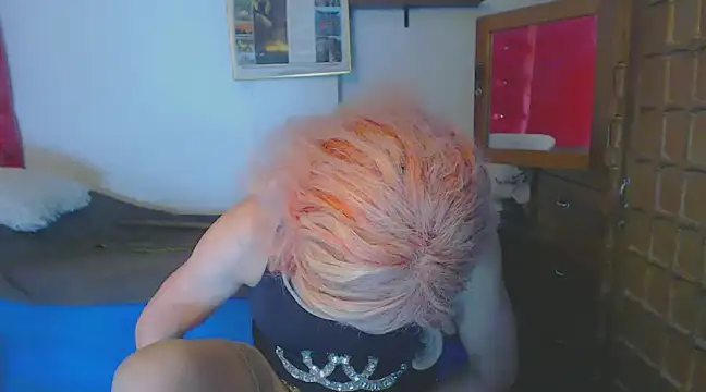 LorenJade online show from 02-13-25, 08:59