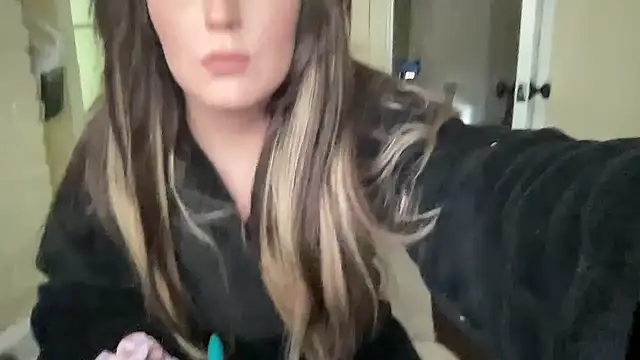 Snapshot of sexylilly69 chatting on 02-01-25, 02:58 sexylilly69 online show from 02-01-25, 02:58