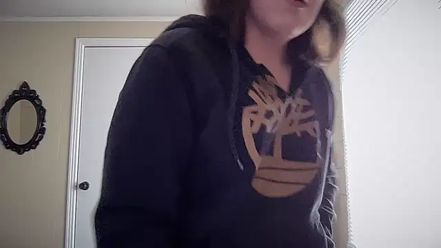 Snapshot of sexylilly69 chatting on 02-23-25, 10:20 sexylilly69 online show from 02-23-25, 10:20