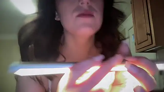 Snapshot of sexylilly69 chatting on 09-26-25, 11:31 sexylilly69 online show from 09-26-25, 11:31