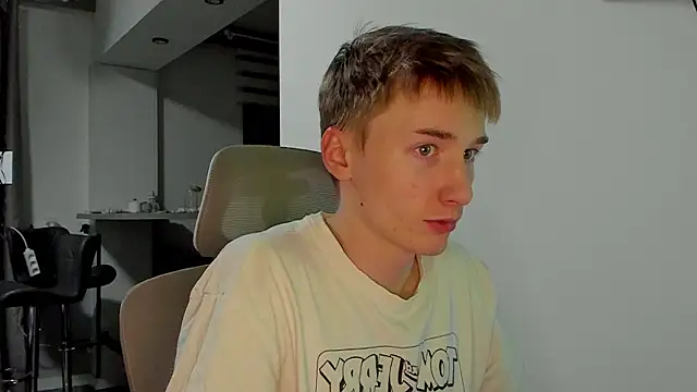 Snapshot of vibemygirl chatting on 02-11-26, 12:32 vibemygirl online show from 02-11-26, 12:32