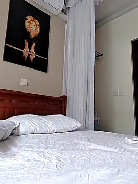 Snapshot of Sexy-Aljan chatting on 12-24-24, 12:44 Sexy-Aljan online show from 12-24-24, 12:44