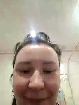 Snapshot of AlexaLexie chatting on 01-19-25, 01:33 AlexaLexie online show from 01-19-25, 01:33