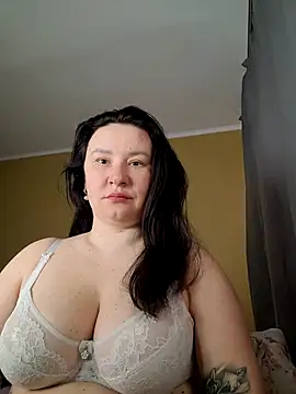 AlexaLexie online show from 04-22-26, 07:11