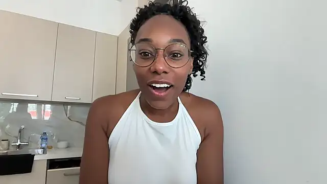 Snapshot of smileybabe chatting on 07-12-26, 08:49 smileybabe online show from 07-12-26, 08:49