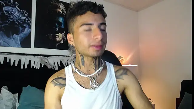 JuanCamiilo 66 online show from 01-04-25, 02:03