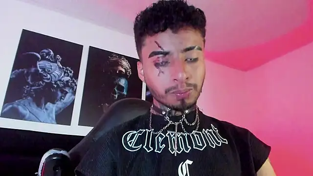 JuanCamiilo 66 online show from 10-17-25, 03:10