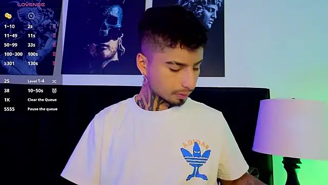 Snapshot of JuanCamiilo_66 chatting on 02-11-26, 01:32 JuanCamiilo 66 online show from 02-11-26, 01:32