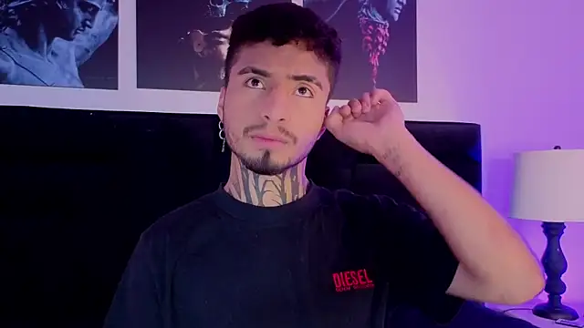 Snapshot of JuanCamiilo_66 chatting on 02-21-26, 11:39 JuanCamiilo 66 online show from 02-21-26, 11:39