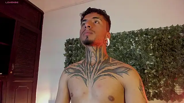 JuanCamiilo 66 online show from 04-24-26, 03:09