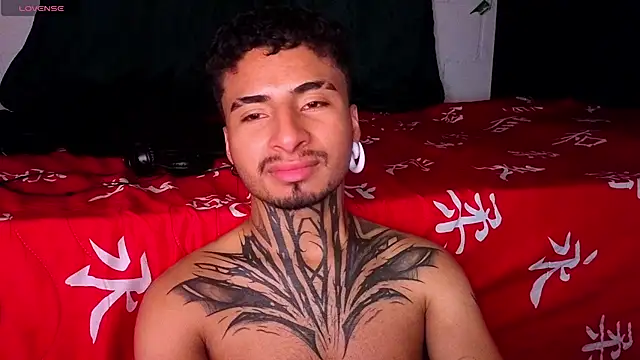 Snapshot of JuanCamiilo_66 chatting on 05-15-26, 04:08 JuanCamiilo 66 online show from 05-15-26, 04:08