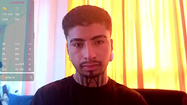 Snapshot of JuanCamiilo_66 chatting on 05-15-26, 08:16 JuanCamiilo 66 online show from 05-15-26, 08:16