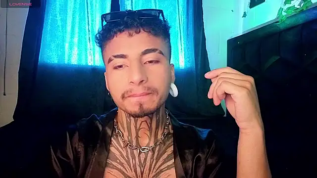 Snapshot of JuanCamiilo_66 chatting on 05-26-26, 01:07 JuanCamiilo 66 online show from 05-26-26, 01:07