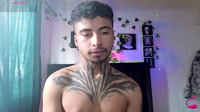 Snapshot of JuanCamiilo_66 chatting on 05-27-26, 04:15 JuanCamiilo 66 online show from 05-27-26, 04:15
