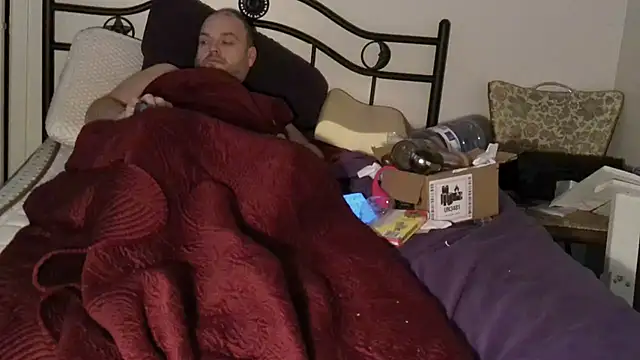 caressonnous online show from 01-01-25, 03:57