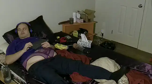 caressonnous online show from 01-17-25, 12:52