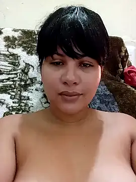 Snapshot of Yara0k chatting on 02-07-25, 09:47 Yara0k online show from 02-07-25, 09:47