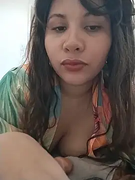 Snapshot of Yara0k chatting on 11-03-25, 03:35 Yara0k online show from 11-03-25, 03:35