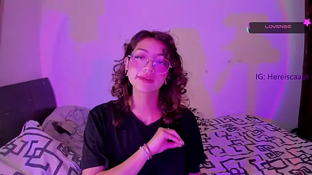 Snapshot of cataleya_kyuu__ chatting on 01-15-25, 06:12 cataleya kyuu online show from 01-15-25, 06:12