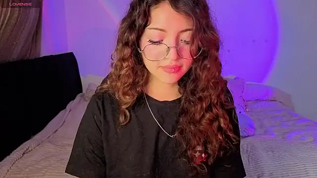 Snapshot of cataleya_kyuu__ chatting on 09-26-25, 01:42 cataleya kyuu online show from 09-26-25, 01:42